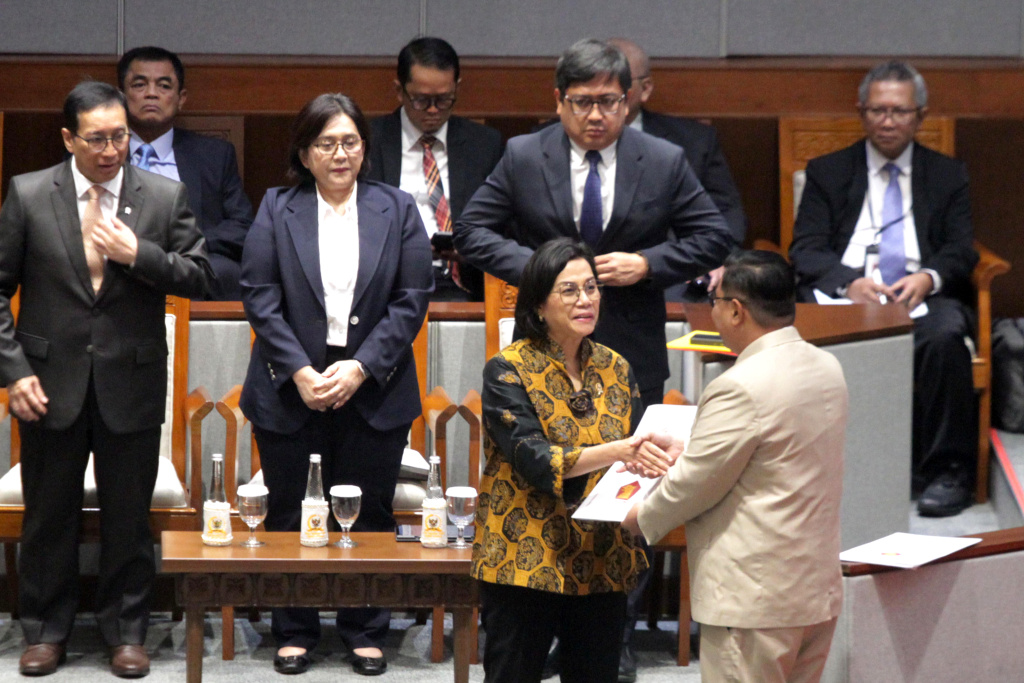 DPR gelar Rapat Paripurna ke-II membahas RUU APBN 2026 dan Nota Keuangan (Ashar/SinPo.id)