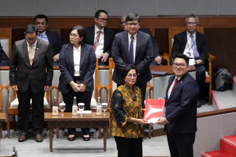 DPR gelar Rapat Paripurna ke-II membahas RUU APBN 2026 dan Nota Keuangan (Ashar/SinPo.id)