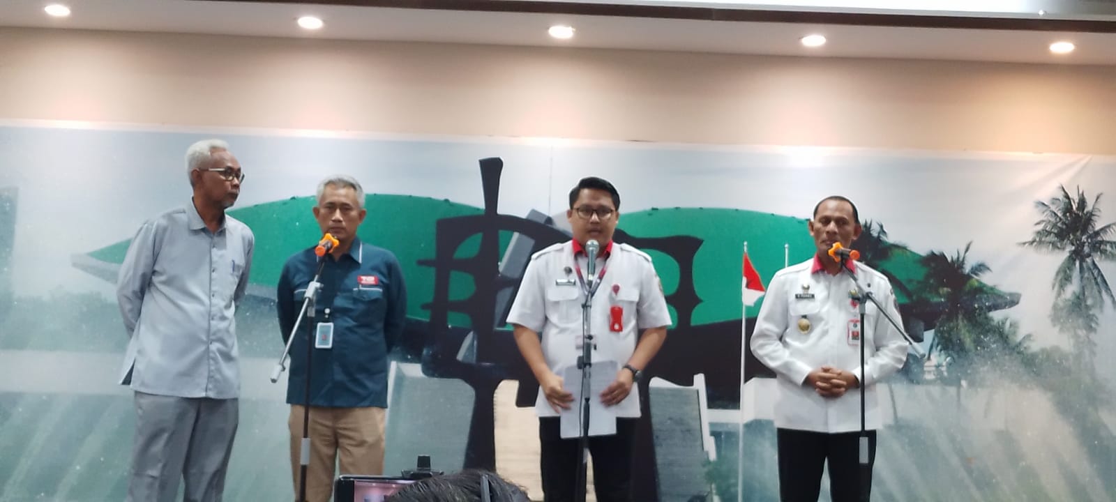 Setjen DPR RI kerja sama dengan BSSN untuk melawan akun para hacker (Ashar/SinPo.id)