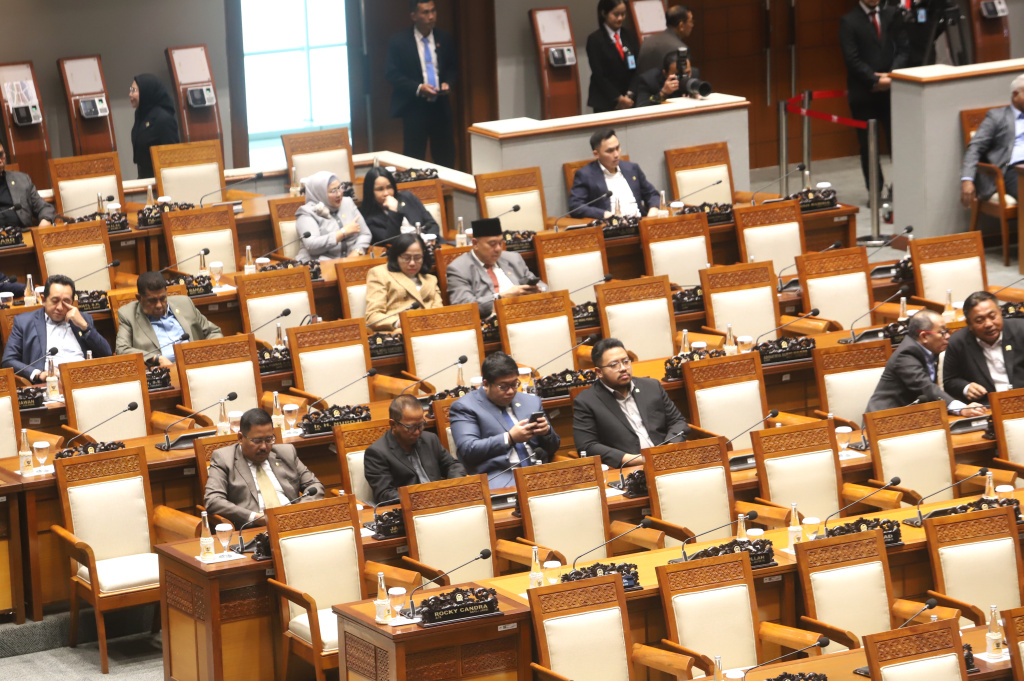 DPR menyetujui 8 Calon Anggota DEN periode 2026-2030 (Ashar/SinPo.id)