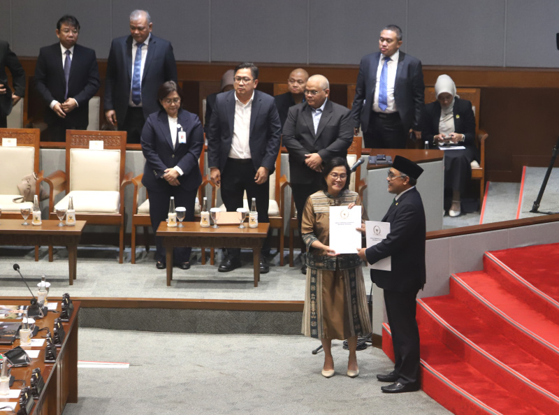 DPR rapat paripurna ke-25 menyetujui pembahasan RAPBN 2026 dan RKP TA 2026 (Ashar/SinPo.id)