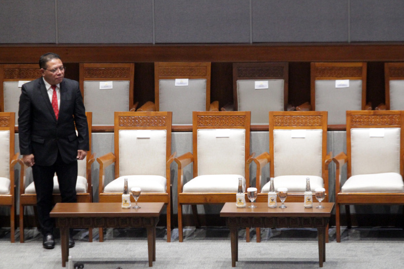 DPR Sahkan Inosentius Samsul sebagai Hakim Mahkamah Konstitusi (Ashar/SinPo.id)