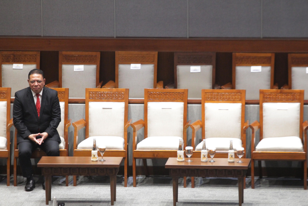 DPR Sahkan Inosentius Samsul sebagai Hakim Mahkamah Konstitusi (Ashar/SinPo.id)