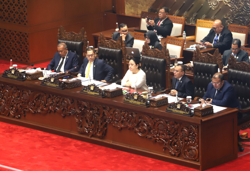 DPR Sahkan 10 RUU Kabupaten dan Kota menjadi UU (Ashar/SinPo.id)