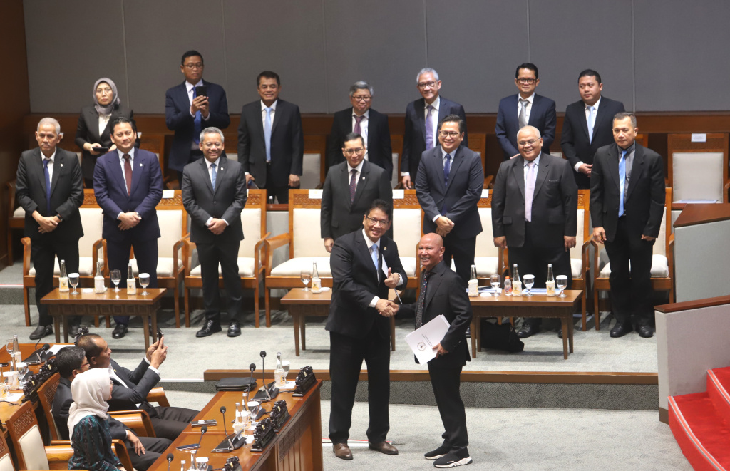 DPR sahkan RUU APBN 2026 menjadi UU APBN 2026 (Ashar/SinPo.id)