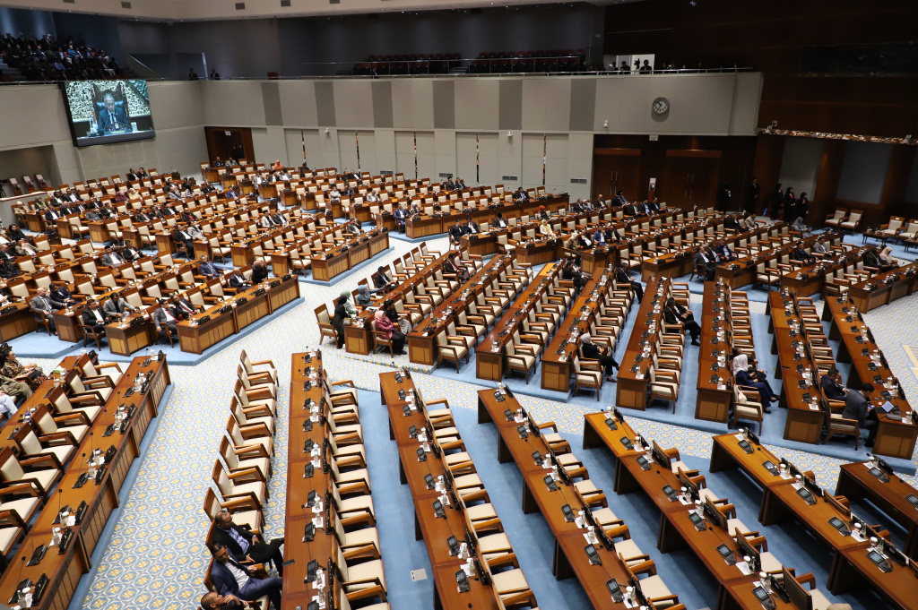 DPR gelar Rapat Paripurna ke-13 menyetujui 10 calon Dewan Pengawas BPJS Kesehatan Ketenagakerjaan periode 2026-2031
