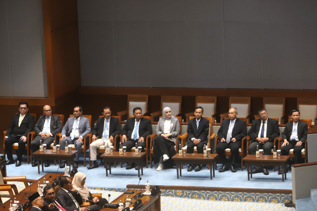 DPR gelar Rapat Paripurna ke-13 menyetujui 10 calon Dewan Pengawas BPJS Kesehatan Ketenagakerjaan periode 2026-2031