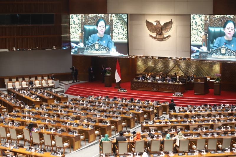 DPR gelar paripurna menyetujui lima calon anggota BPK RI (Ashar/SinPo.id)