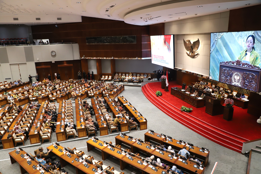 DPR gelar Rapat Paripurna ke-6 menyetujui RUU Ekstradisi dengan Federasi Rusia (Ashar/SinPo.id)