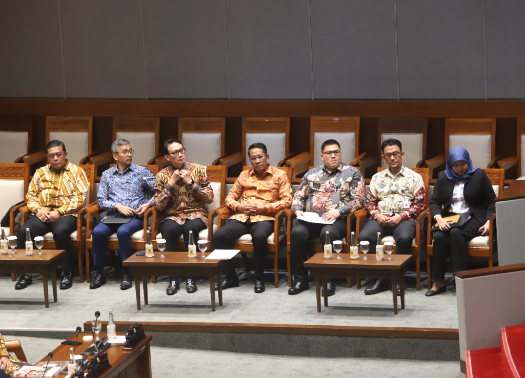 DPR gelar Rapat Paripurna ke-6 menyetujui RUU Ekstradisi dengan Federasi Rusia (Ashar/SinPo.id)