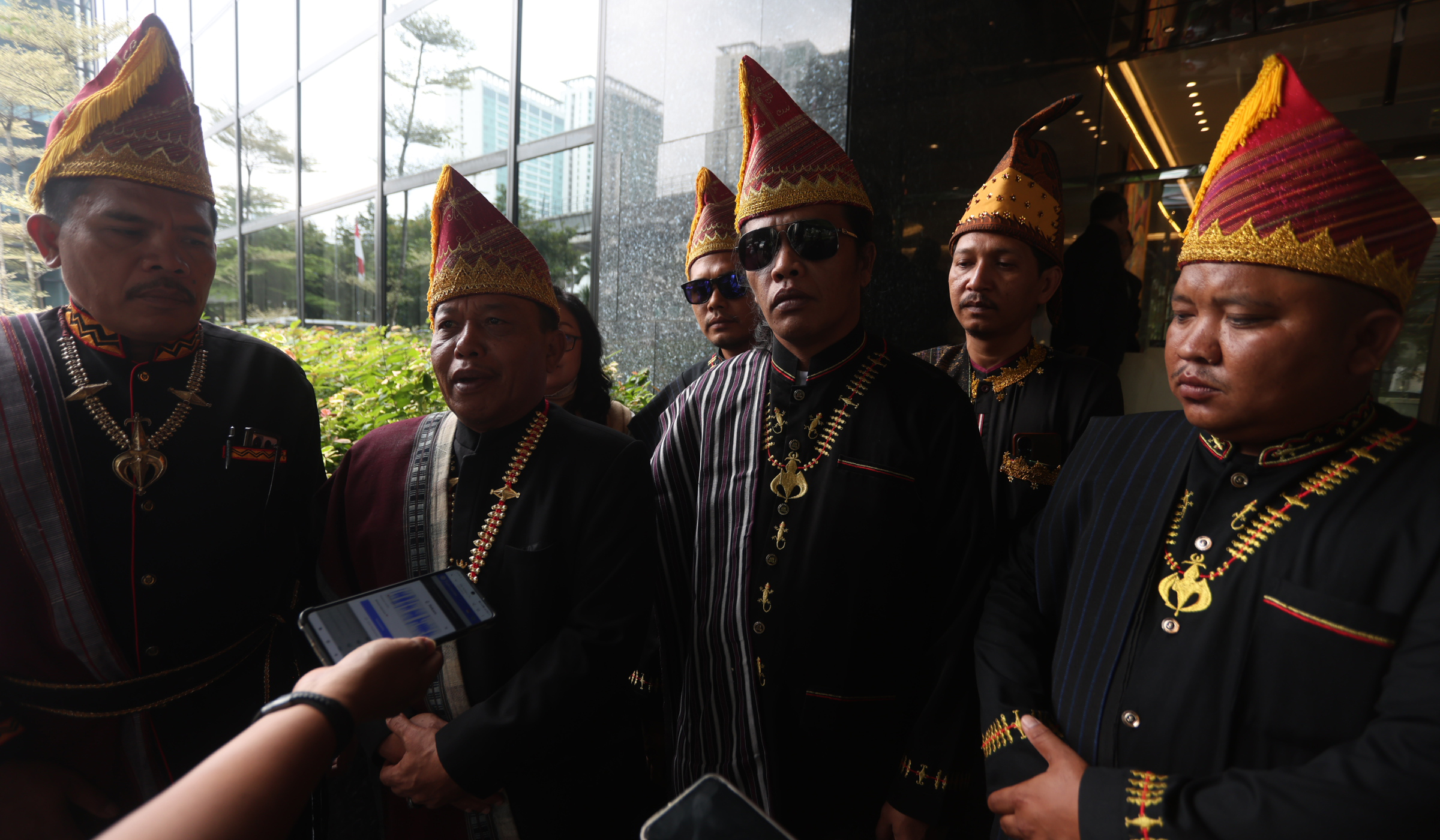 Pemangku hak ulayat Pakpak Dairi sambangi KLH. (Agus Priatna/SinPo.id)