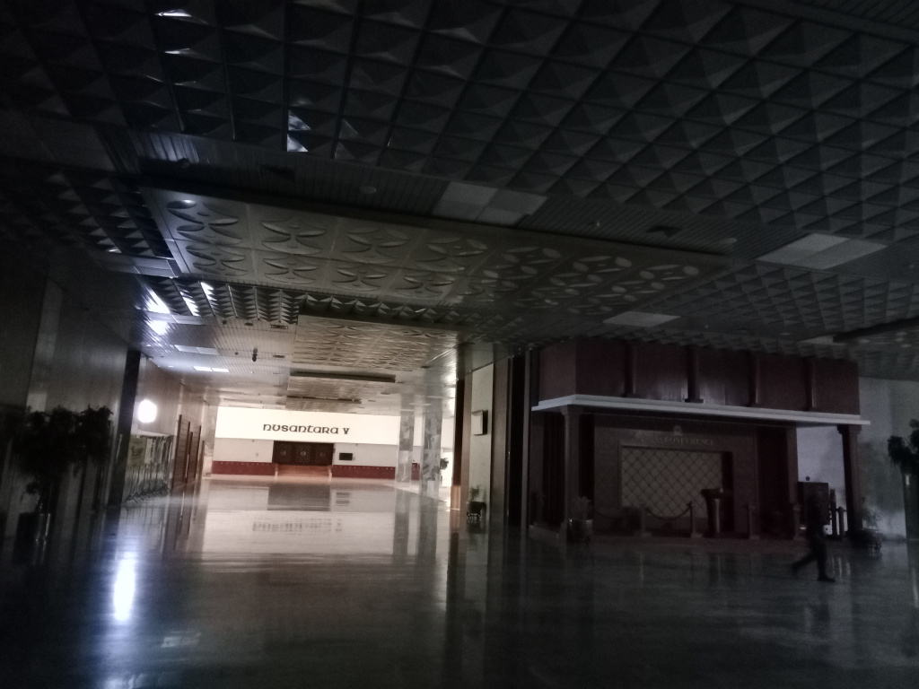 DPR mendukung pemerintah dalam kegiatan efisiensi energi dengan membatasi penggunaan listrik (Ashar/SinPo.id)