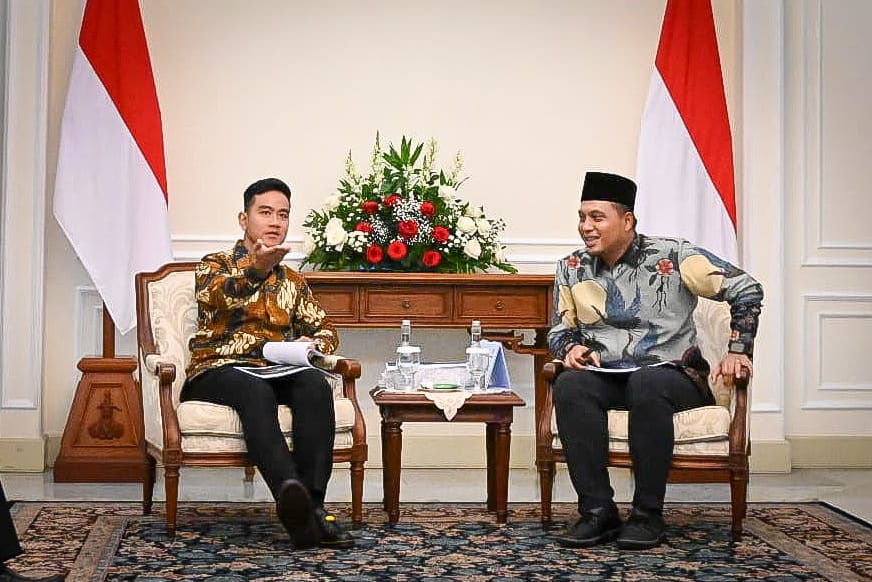 Wapres Gibran Rakabuming menerima kunjungan silaturahmi dari Pimpinan Wilayah (PW) GP Ansor Jateng di Istana Wapres (Ashar/Foto: Setwapres/SinPo.id)