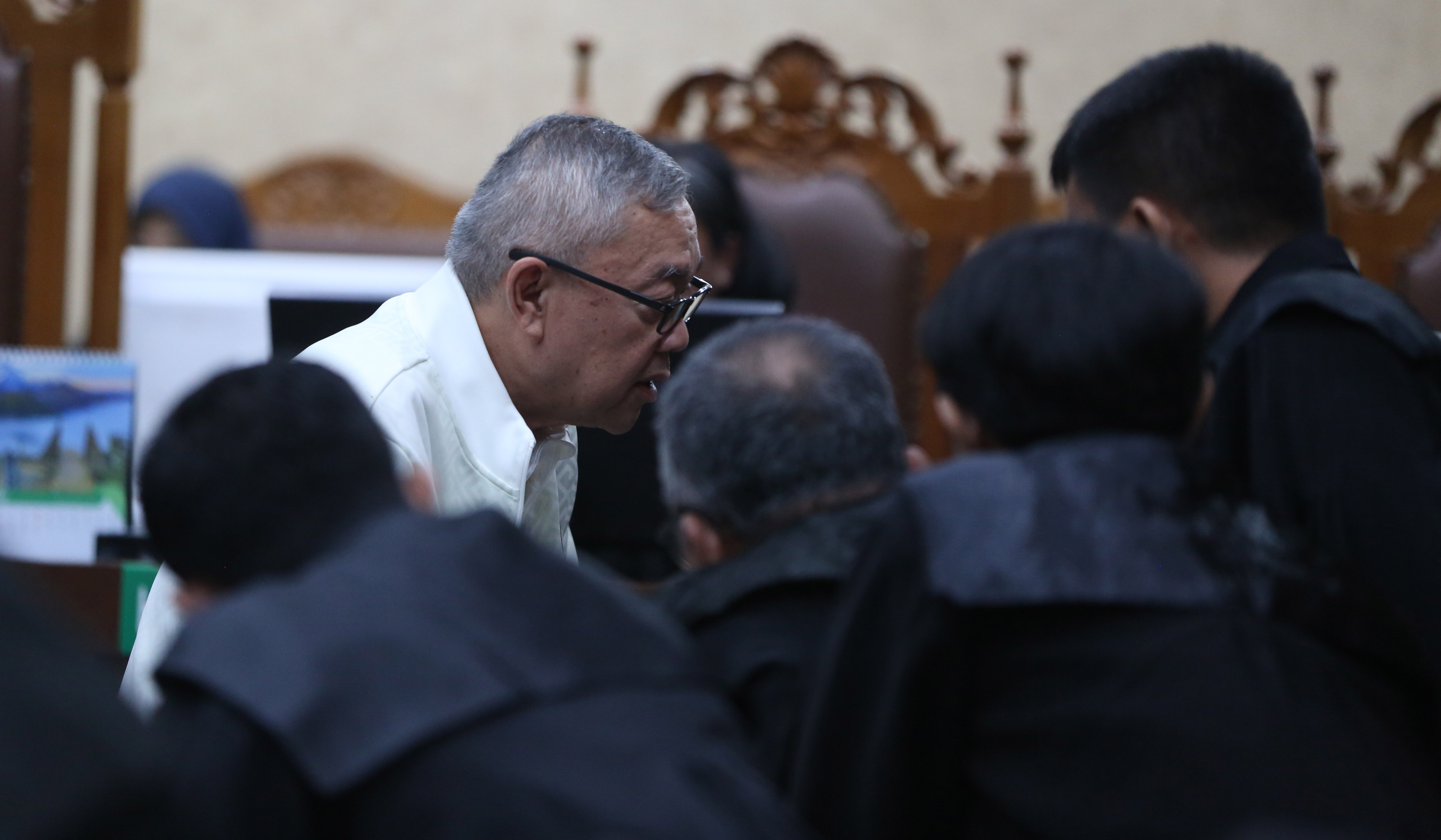 Sidang vonis korupsi LNG. (Agus Priatna/SinPo.id)