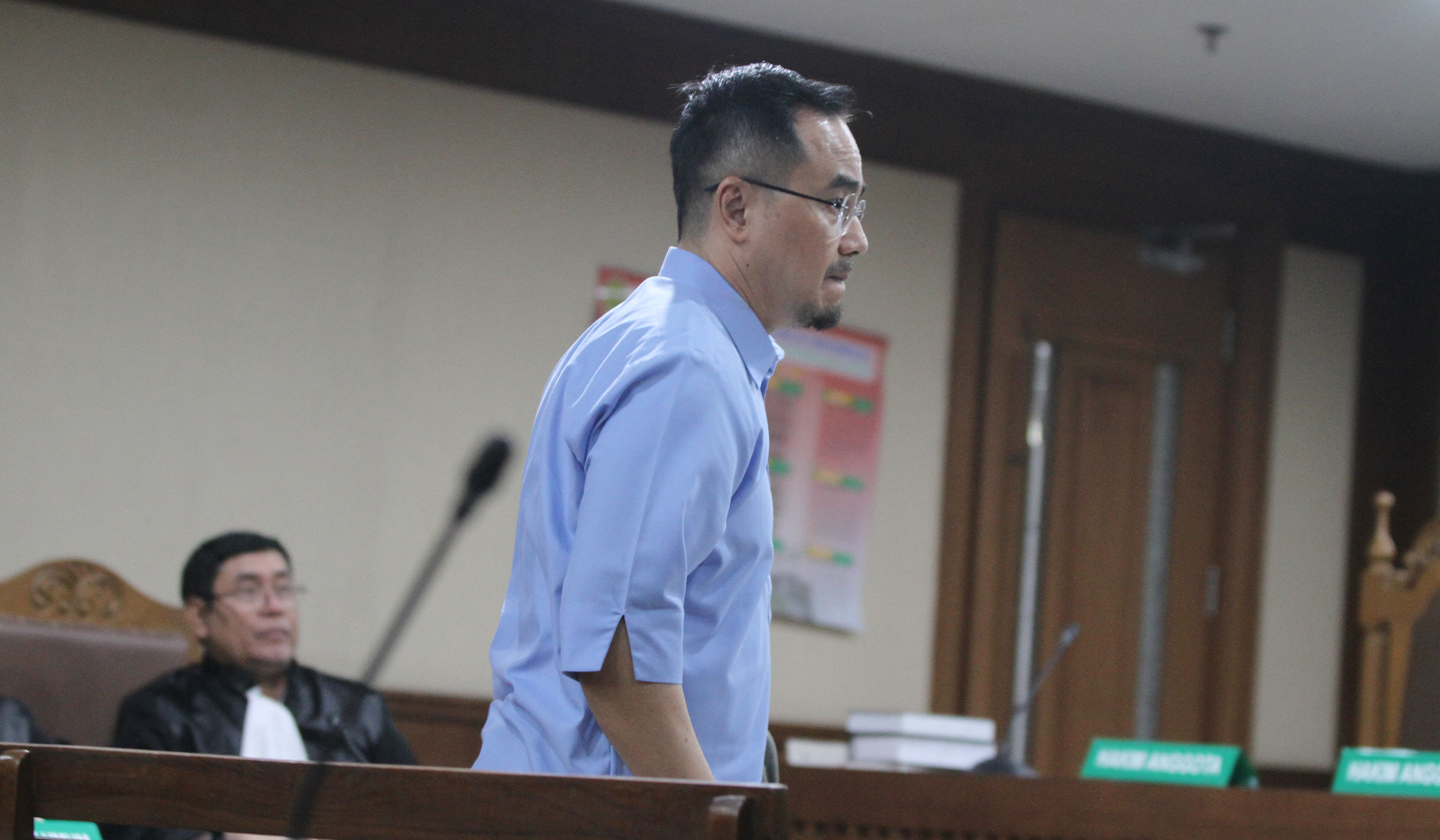 Sidang Eks Kadisbud Jakarta Iwan Henry Wardhana. (Agus Priatna/SinPo.id)