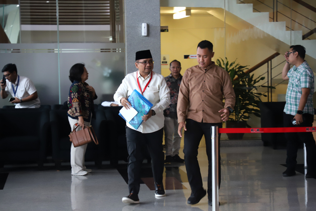 Eks Menteri Agama Yaqut Cholil Qoumas menjalani pemeriksaan sebagai saksi terkait dugaan kasus Kouta haji (Ashar/SinPo.id)