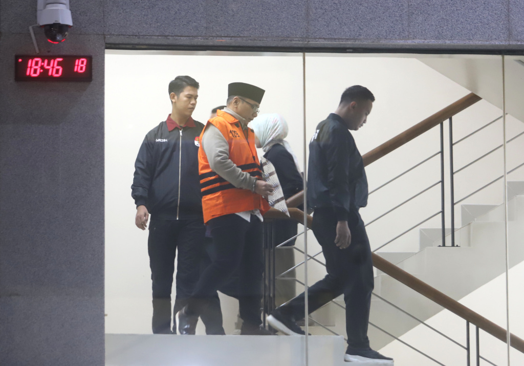 Eks Menag Yaqut Cholil Qoumas Resmi Ditahan KPK terkait korupsi Kouta haji periode 2023-2024 (Ashar/SinPo.id)