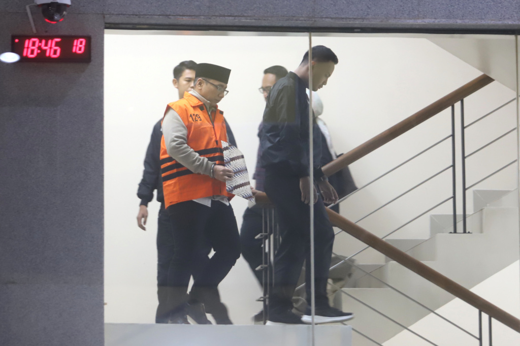 Eks Menag Yaqut Cholil Qoumas Resmi Ditahan KPK terkait korupsi Kouta haji periode 2023-2024 (Ashar/SinPo.id)