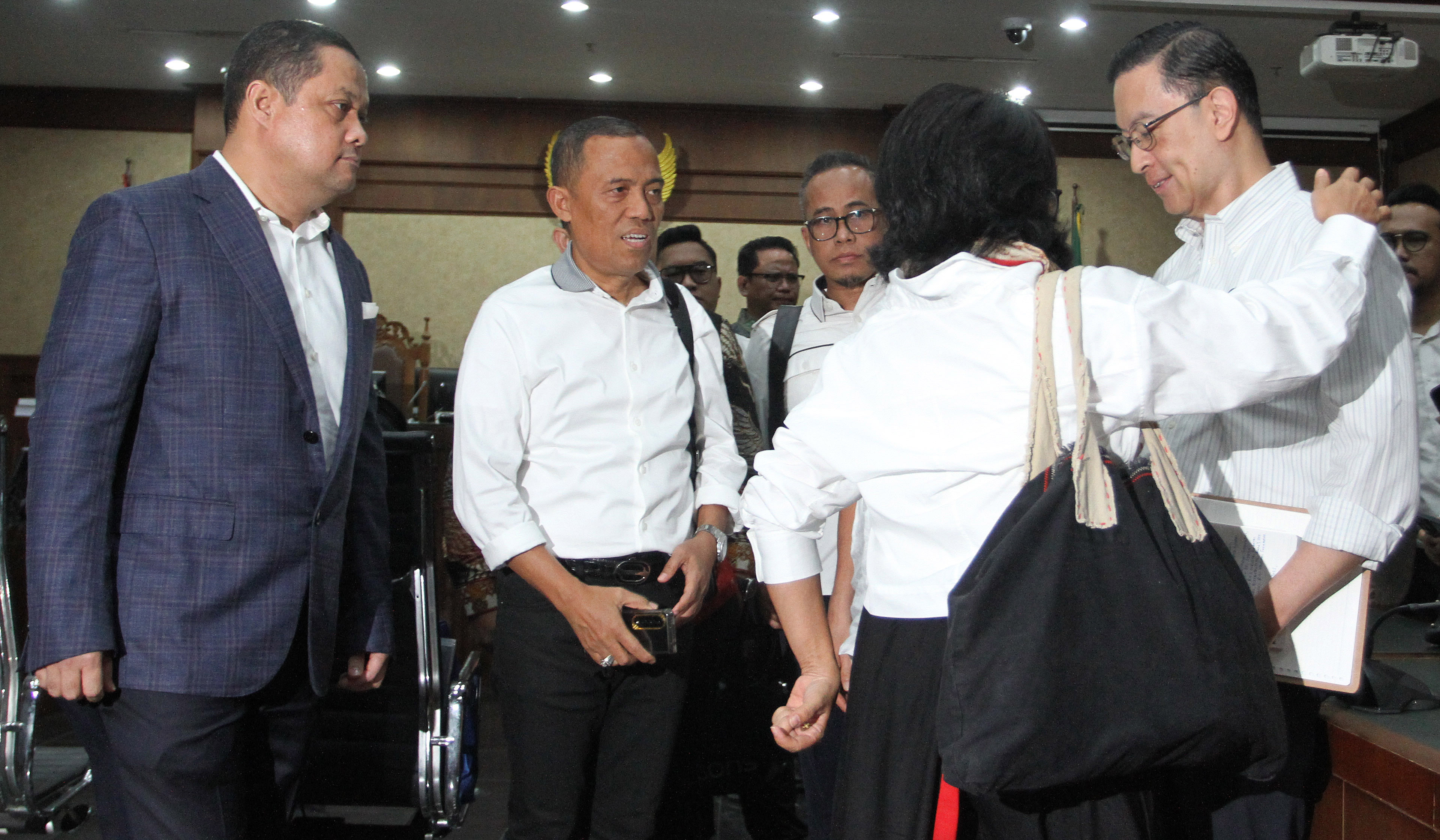 Tom Lembong saat menjalani sidang vonis di Pengadilan Tipikor. (Agus Priatna/SinPo.id)