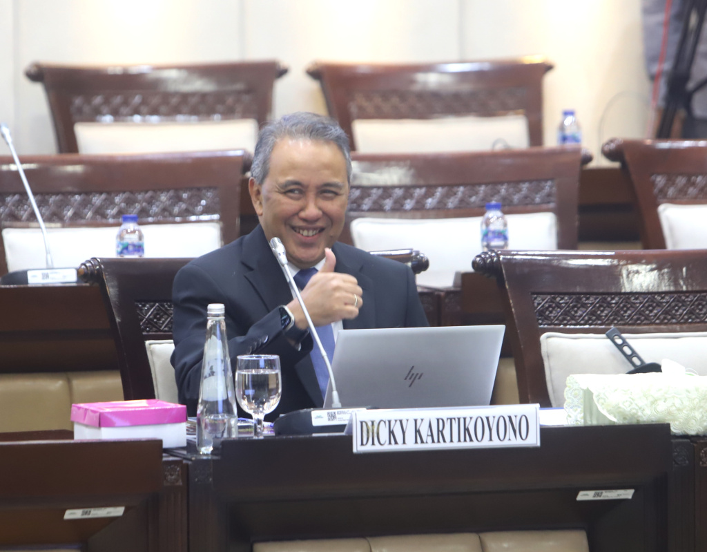 Dicky Kartikoyono mengikuti fit and proper test Calon Deputi Gubernur BI (Ashar/SinPo.id)