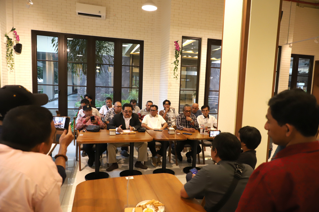 Forum Sinergi Komunitas Merah Putih akan melakukan tindakan tegas melaporkan ke ranah hukum pernyataan ceroboh Walikota Denpasar terkait penonaktifan PBI JK pada Desile 6-10 (Ashar/SinPo.id)