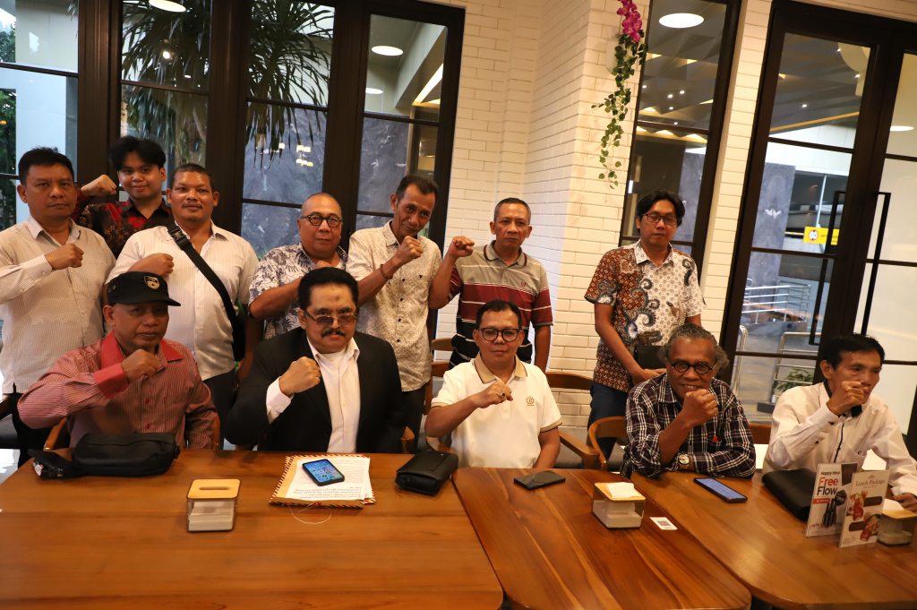 Forum Sinergi Komunitas Merah Putih akan melakukan tindakan tegas melaporkan ke ranah hukum pernyataan ceroboh Walikota Denpasar terkait penonaktifan PBI JK pada Desile 6-10 (Ashar/SinPo.id)