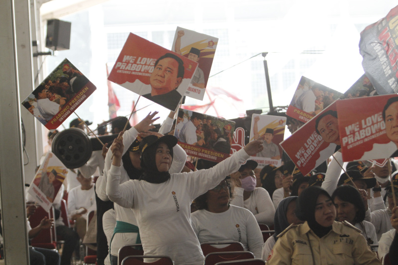 Partai Gerindra gelar Konsolidasi Akbar Kader Jakarta Selatan di lapangan bola Blok S (Ashar/SinPo.id)