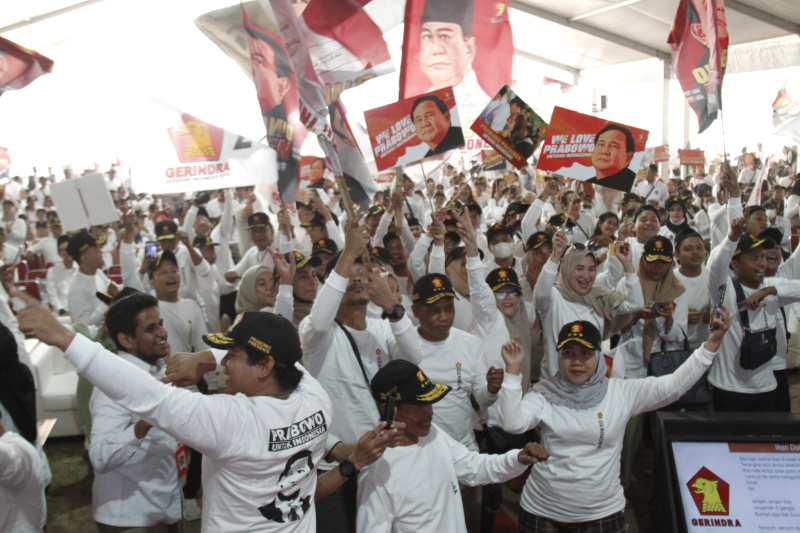 Partai Gerindra gelar Konsolidasi Akbar Kader Jakarta Selatan di lapangan bola Blok S (Ashar/SinPo.id)