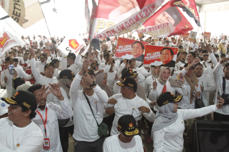 Partai Gerindra gelar Konsolidasi Akbar Kader Jakarta Selatan di lapangan bola Blok S (Ashar/SinPo.id)