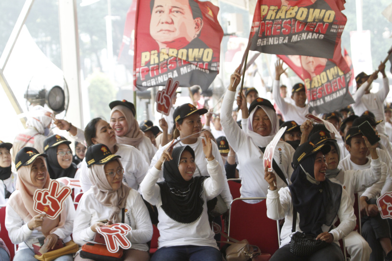 Partai Gerindra gelar Konsolidasi Akbar Kader Jakarta Selatan di lapangan bola Blok S (Ashar/SinPo.id)