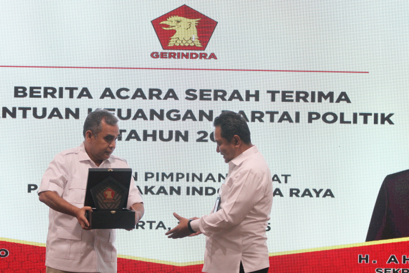 Partai Gerindra menerima dana bantuan partai politik Rp 20 miliar dari Kemendagri (Ashar/SinPo.id)