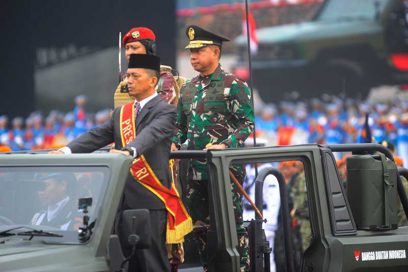 TNI menggelar gladi bersih menjelang HUT ke-79 TNI di Monas (Ashar/SinPo.id)