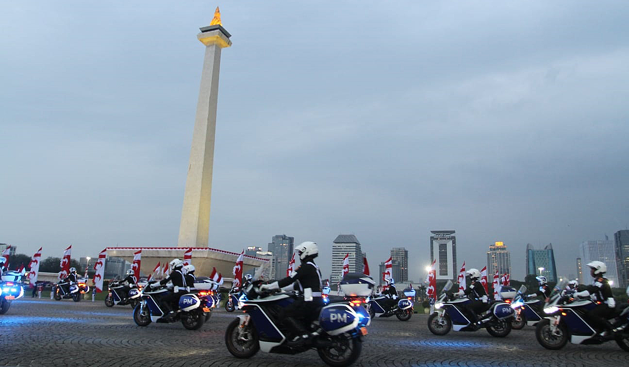Gladi bersih penurunan bendera di Istana Merdeka. (Agus Priatna/SinPo.id)