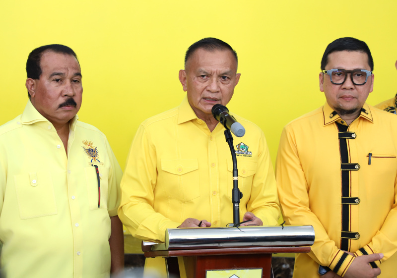 Partai Golkar gelar konfrensi pers mengumumkan beberapa calon kepala daerah nantinya untuk maju di Pilkada serentak 2024 (Ashar/SinPo.id)