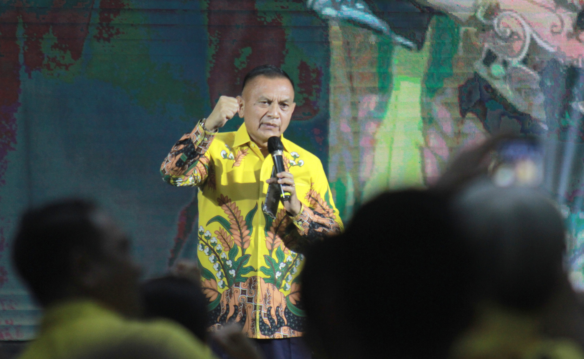 Sekjen DPP Golkar, Lodewijk F Paulus saat memberkksn sambutan Rakornas MPO 2022 Golkar sudah ditargetkan wajib menang pilpres 2024 (Ashar/SinPo.id)