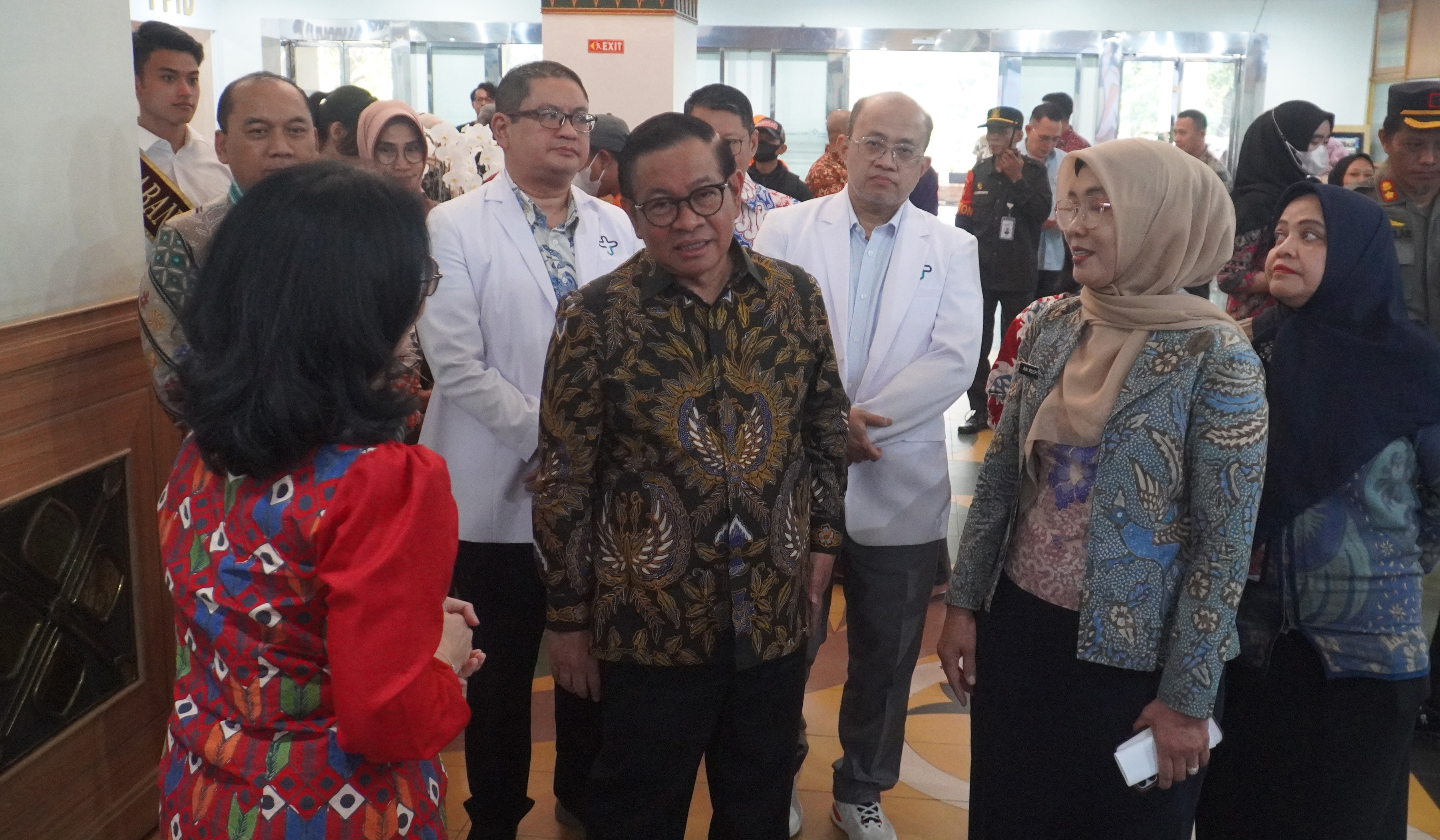 Pramono Anung, tinjau RSUD Cengkareng. (Agus Priatna/SinPo.id)