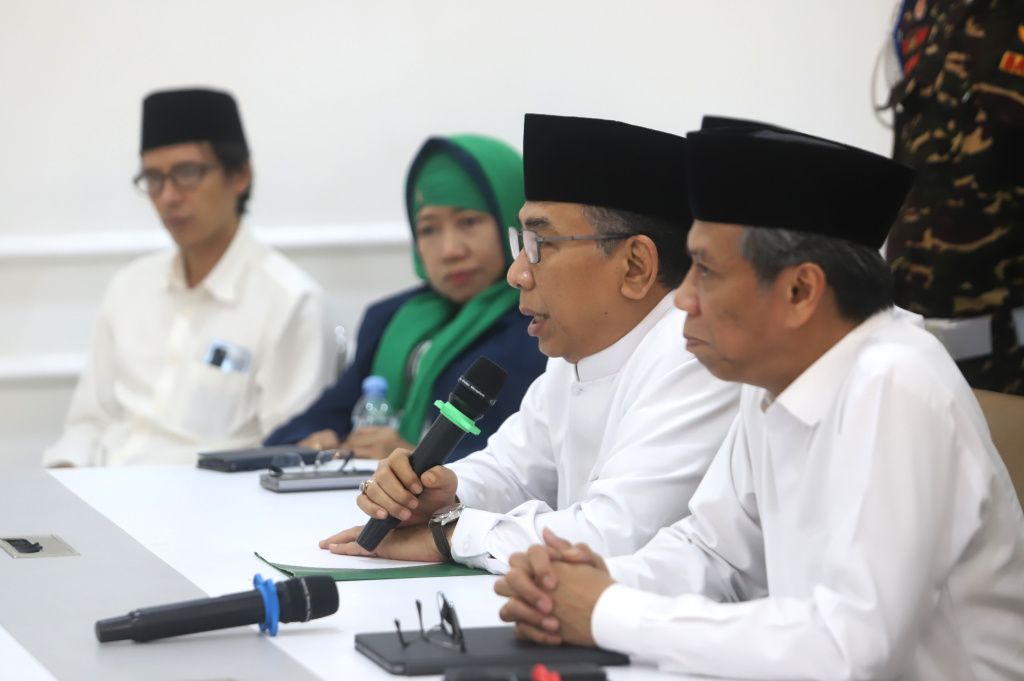 Ketua PBNU KH Yahya Cholil Staquf mengajak untuk menggelar muktamar ke-35  (Ashar/SinPo.id)