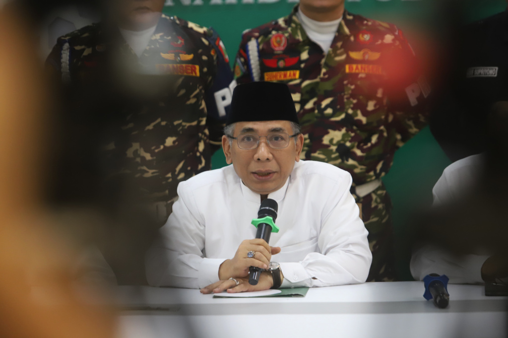 Ketua PBNU KH Yahya Cholil Staquf mengajak untuk menggelar muktamar ke-35  (Ashar/SinPo.id)