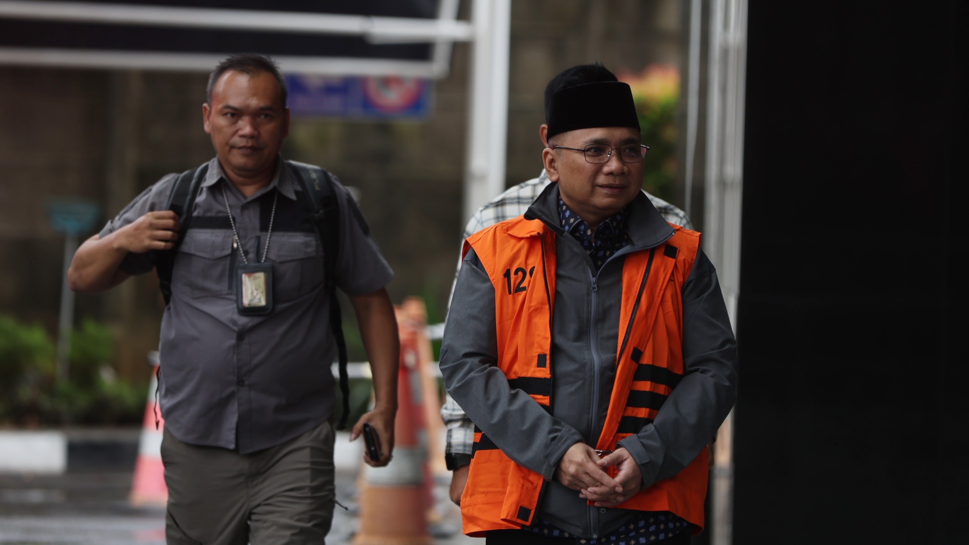 Gus Yaqut tiba di KPK. (Agus Priatna/SinPo.id)