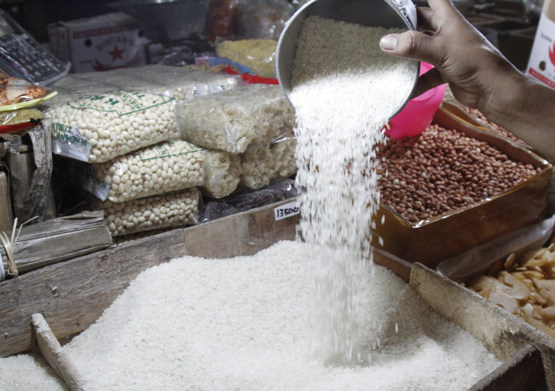 Harga beras semakin tinggi karena penyebabnya fenomena alam El Nino (Ashar/SinPo.id)