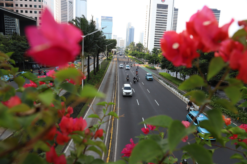 Hari pertama masuk kerja Jakarta mulai macet dan padat pasca libur Lebaran (Ashar/SinPo.id)