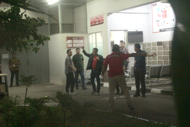 Terdakwa Hasto Kristiyanto bebas setelah mendapatkan Amnesti dari Presiden Prabowo Subianto (Ashar/SinPo.id)