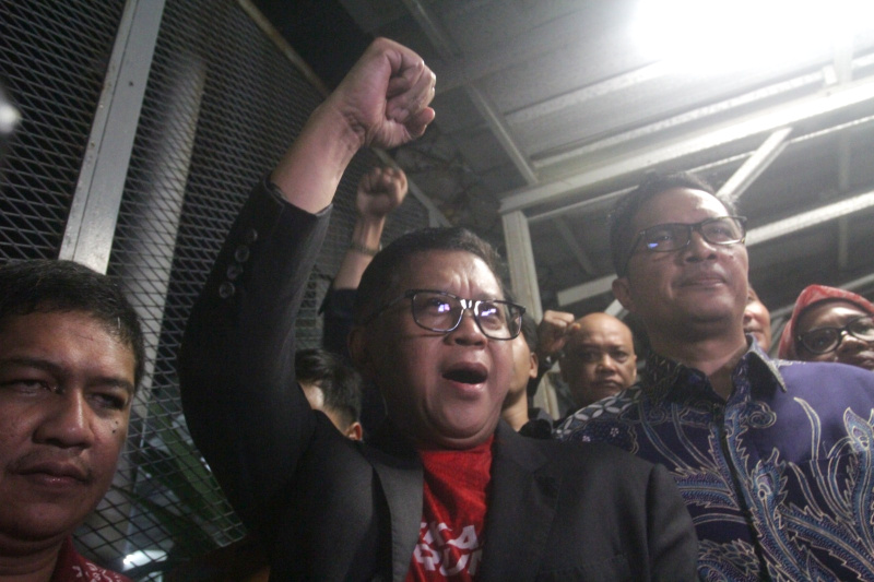 Terdakwa Hasto Kristiyanto bebas setelah mendapatkan Amnesti dari Presiden Prabowo Subianto (Ashar/SinPo.id)