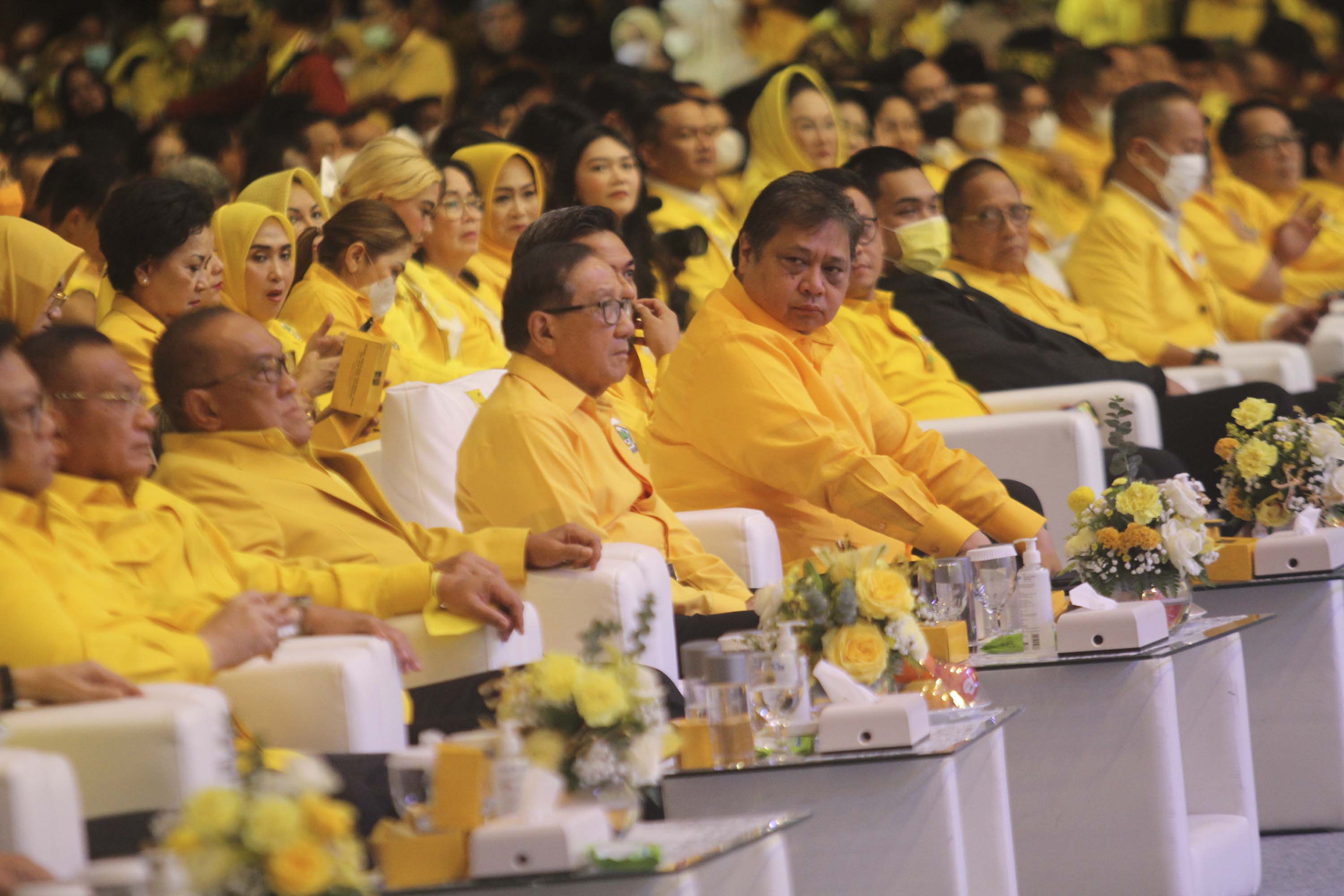 Ketua Umum DPP Partai Golkar Airlangga saat menyambut HUT Partai Golkar yang ke-58 di JIEXPO Kemayoran (Ashar/SinPo.id)