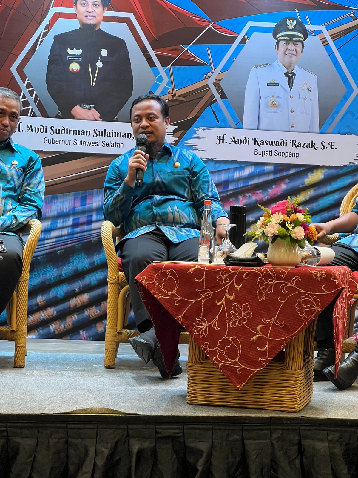 Inacraft menggelar talkshow dengan tema pengembangan Persuteraan di Provinsi Sulawesi Selatan (Ashar/SinPo.id)