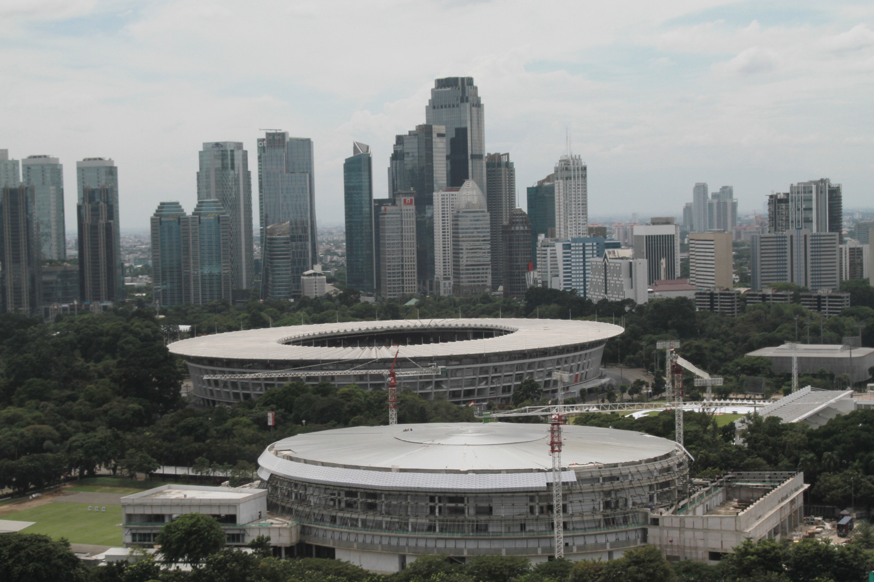 Jakarta akan segera mempunyai lapangan basket berstandar Internasional di Gelora Bung Karno yang nantinya akan dipakai ajang pertandingan FIBA Basketball World Cup 2023 (Ashar/SinPo.id)