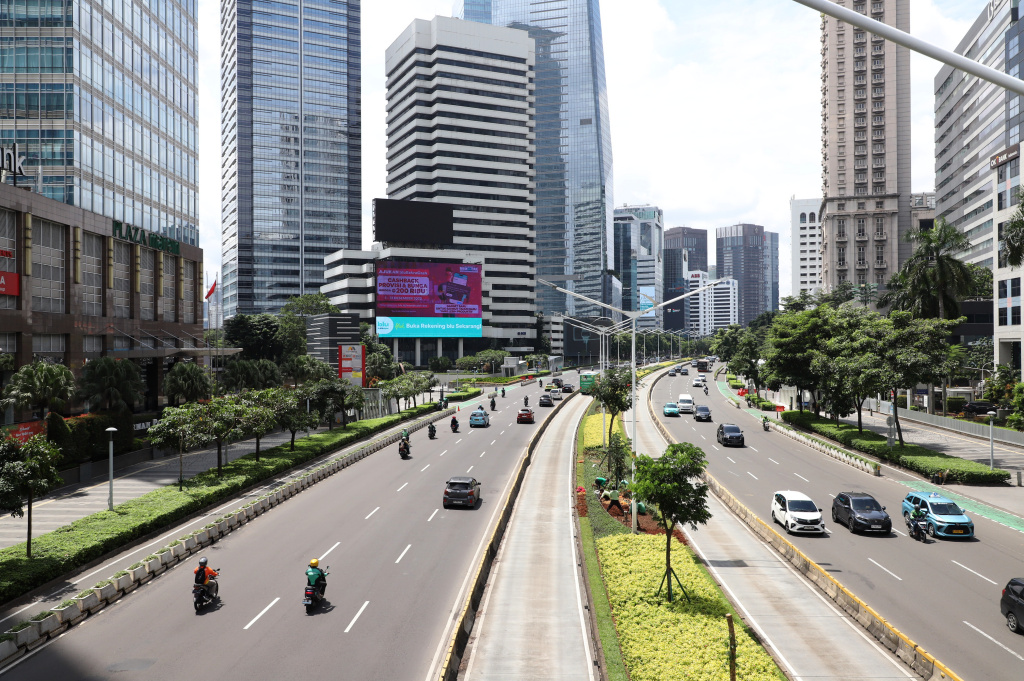 Sejumlah jalan protokol Jakarta tampak sangat lenggang saat Libur Natal dan Tahun Baru (Ashar/SinPo.id)