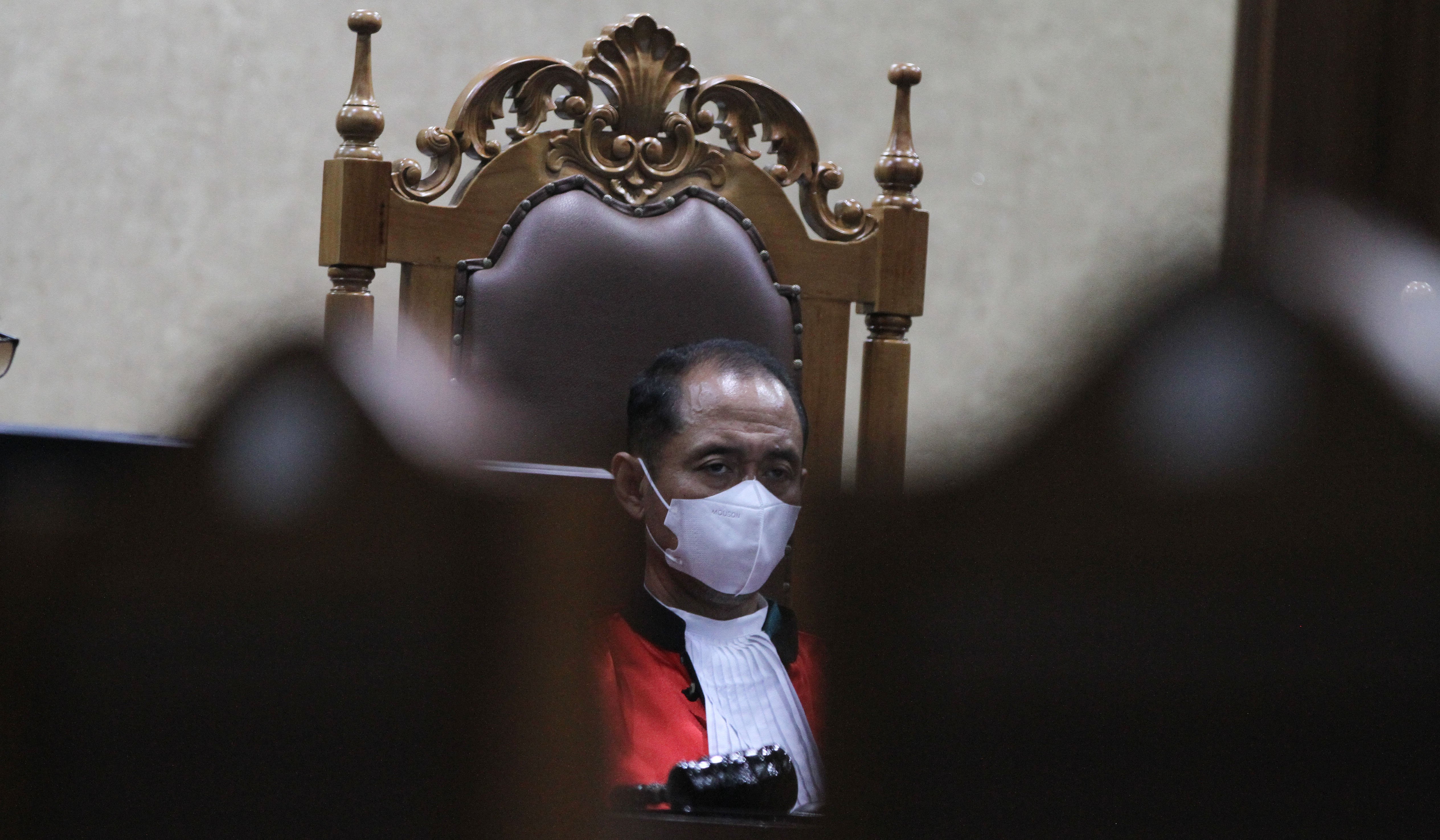 Terdakwa Hasto Kristiyanto, saat menjalani sidang duplik di PN Tipikor, Jakarta. (Agus Priatna/SinPo.id)