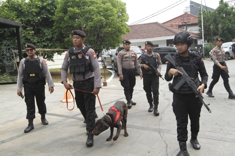 Jemaat padati ruangan GPIB Immanuel untuk melaksanakan Ibadah Misa Hari Raya Natal (Ashar/SinPo.id)