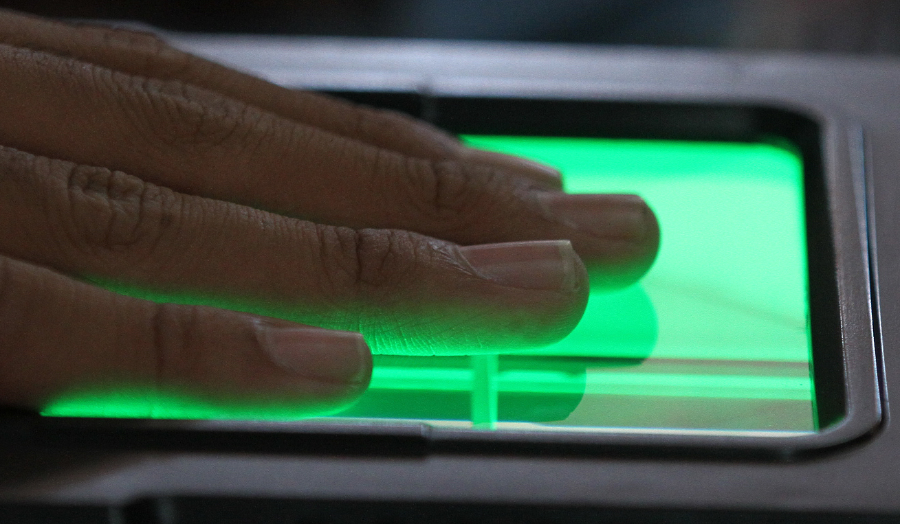 Pembuatan eKTP pelajar. (Agus Priatna/SinPo.id)